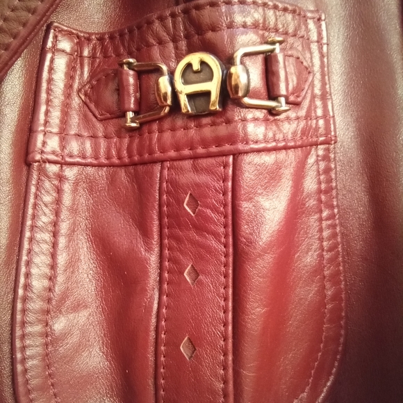 Etienne Aigner Vintage Burgandy Leather, Fully Lined, Women's Coat - Picture 3 of 10